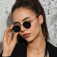 Fashion Retro Black UV400 Protection Shades Sun Glasses Trendy Small Round Sunglasses for Women Men Metal Frame For Travel Beach