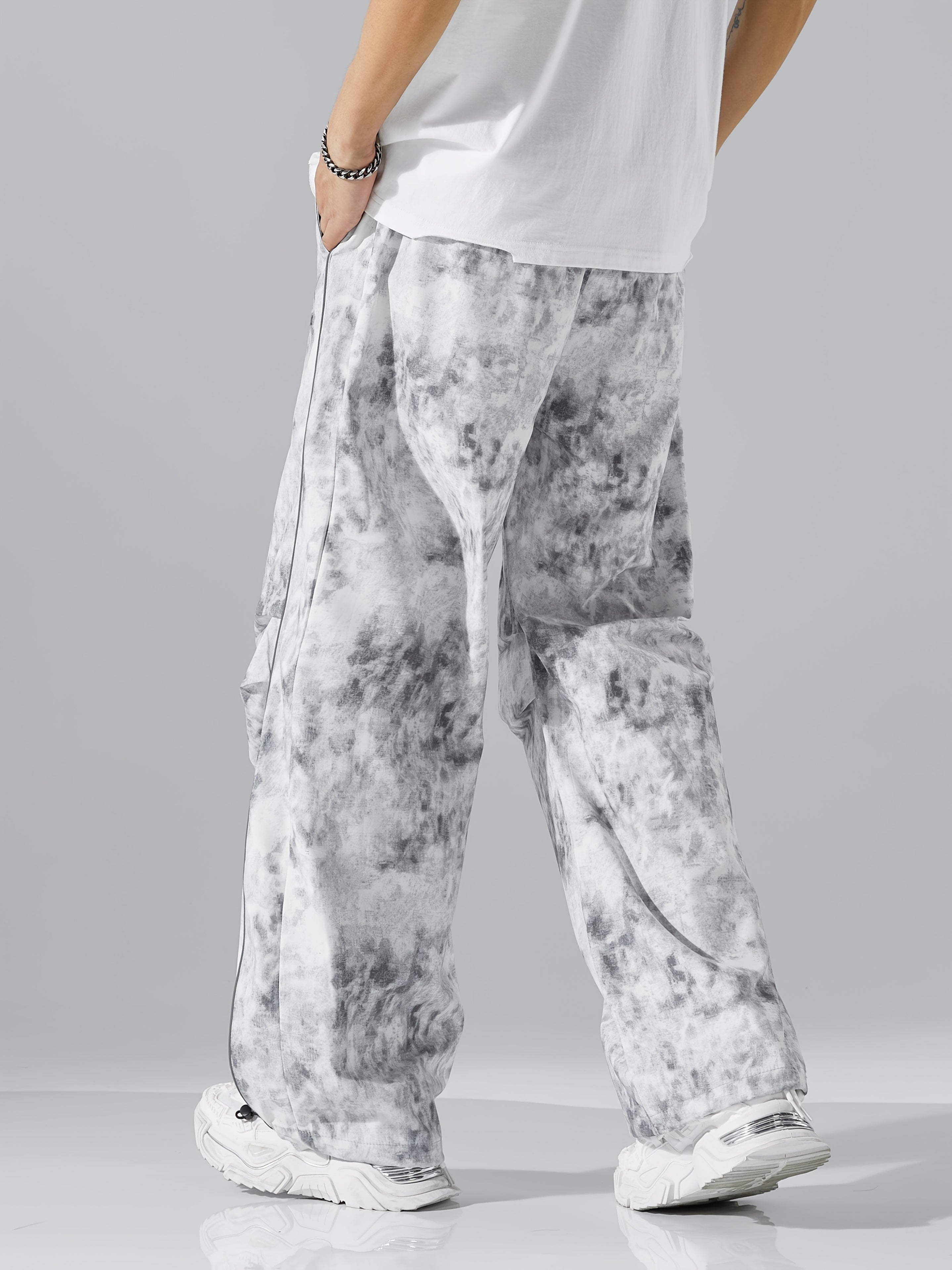 All-Season Digital Print Fashionable Loose Straight-Leg Cargo Pants, Dirty Pants, Sports Pants, Umbrella Pants, Motorcycle Casual Pants, Breathable, Wrinkle-Resistant, Smooth Texture, Reflective Strap Design, Elastic Drawstri