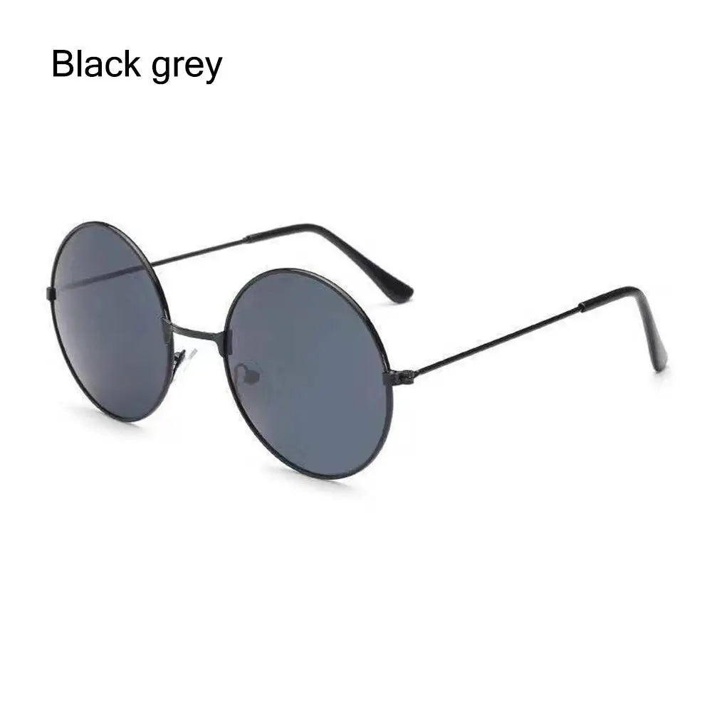 Fashion Retro Black UV400 Protection Shades Sun Glasses Trendy Small Round Sunglasses for Women Men Metal Frame For Travel Beach