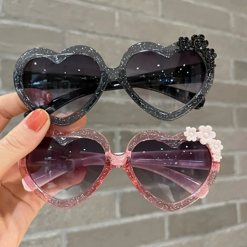 Girls Boys Love Heart Sunglasses Outdoor Sun Protection Children Lovely Flower Vintage Sun Glasses Classic Kids Eyewear UV400
